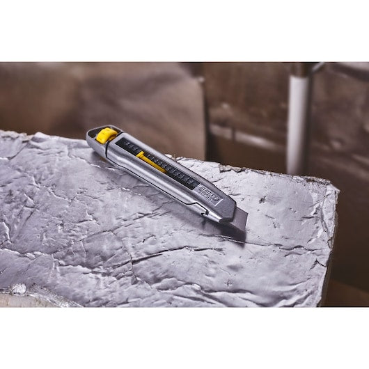 Stanley 18mm Interlock Snap-Off Trimming Tool