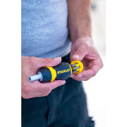 Stanley Multibit Stubby Ratcheting Screwdriver - Tools Warehouse