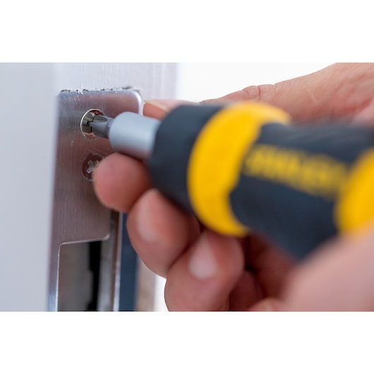 Stanley Multibit Stubby Ratcheting Screwdriver - Tools Warehouse