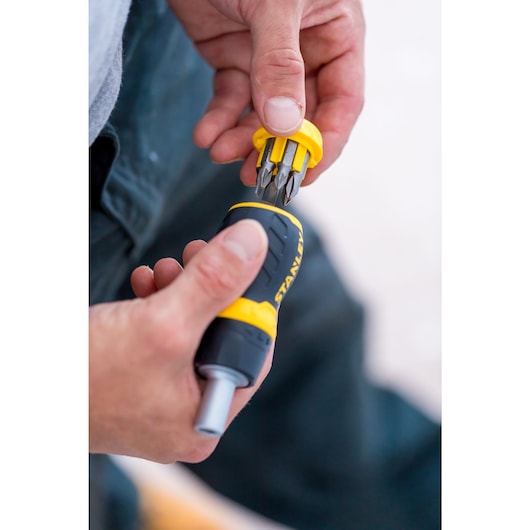 Stanley Multibit Stubby Ratcheting Screwdriver - Tools Warehouse