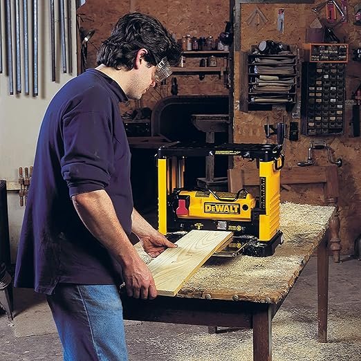 DeWalt DW733 1800W Portable Thickness Planer