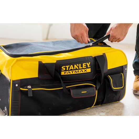 Stanley 675mm FatMax Rolling Duffle Bag 28"