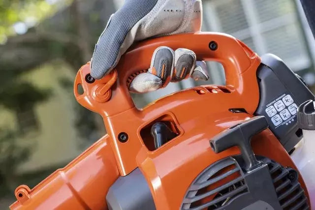 Husqvarna 525BX High-Performance Leaf Blower