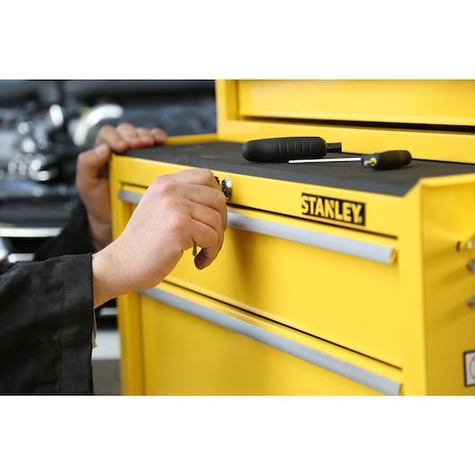 Stanley 27" 4 Drawer Metal Cabinet
