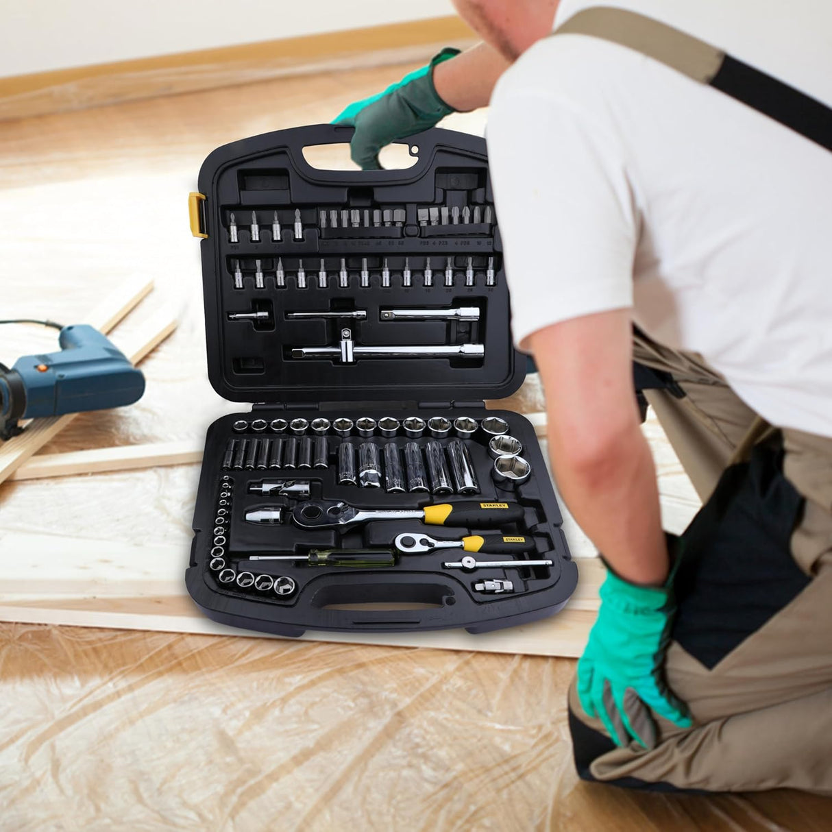 Stanley 86-Pc 1/4 & 1/2" Drive 6PT Metric Socket Set