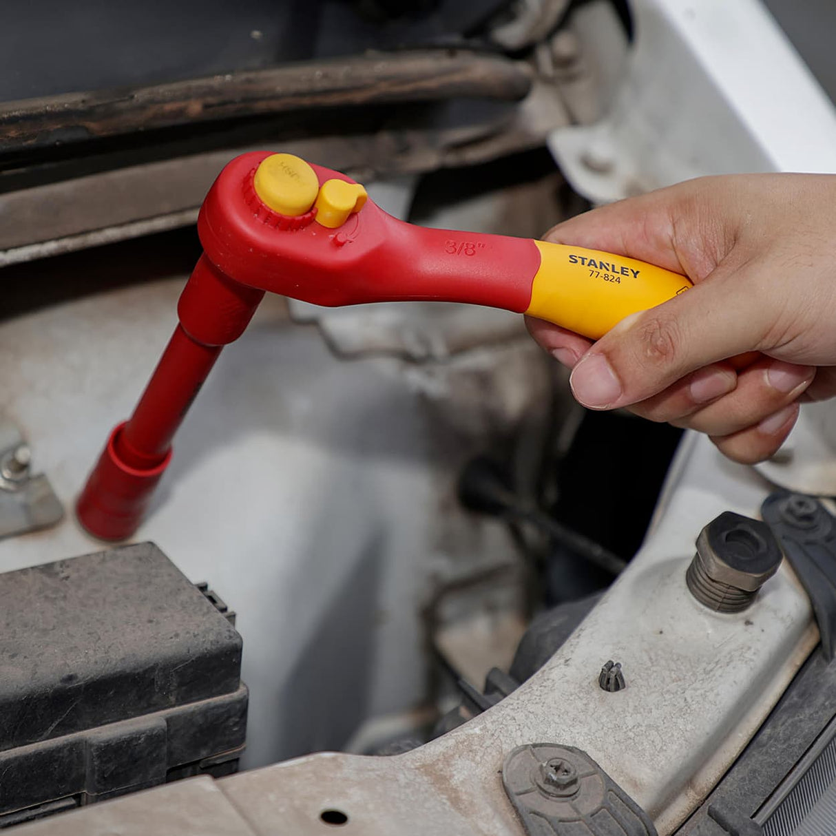 Stanley 3/8" Sq Drive Insulated Ratchet VDE