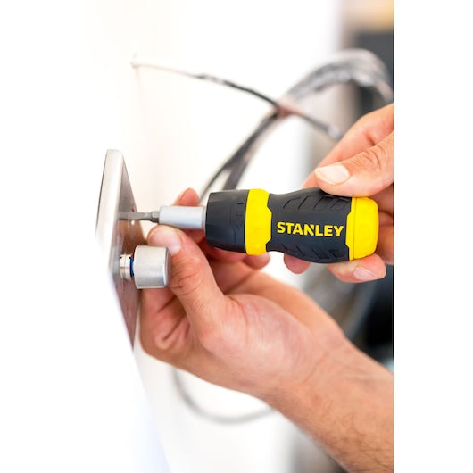 STANLEY MULTIBIT STUBBY RATCHETING SCREWDRIVER