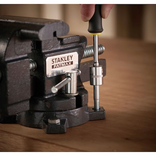 Stanley 100mm MaxSteel Light Duty Bench Vice 4"