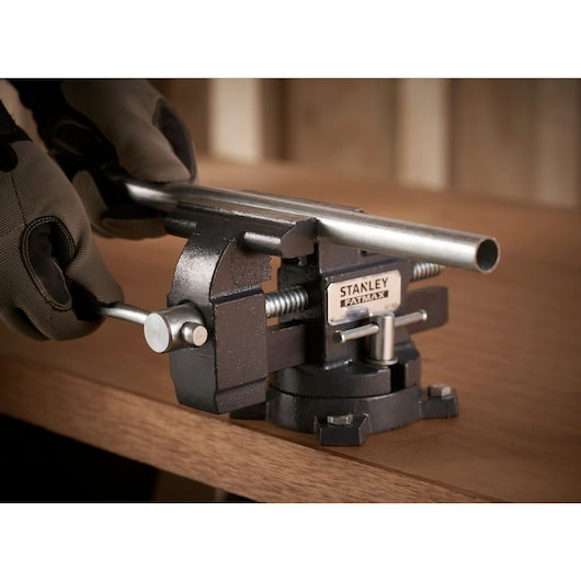 Stanley 100mm MaxSteel Light Duty Bench Vice 4"