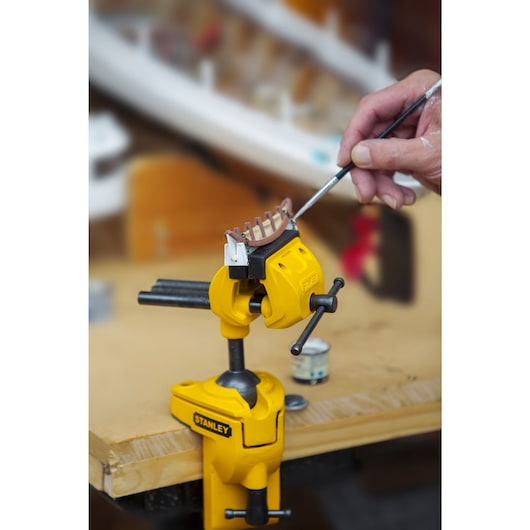 Stanley MaxSteel Multi-Angle Hobby Base Vice