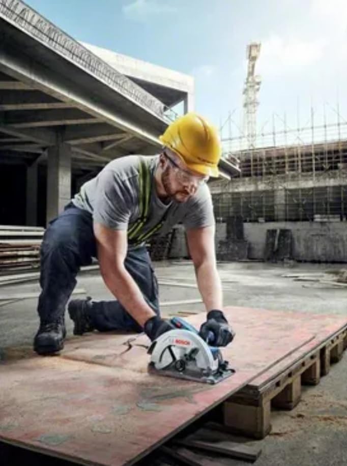 Bosch Professional GKS 130 Circular Saw