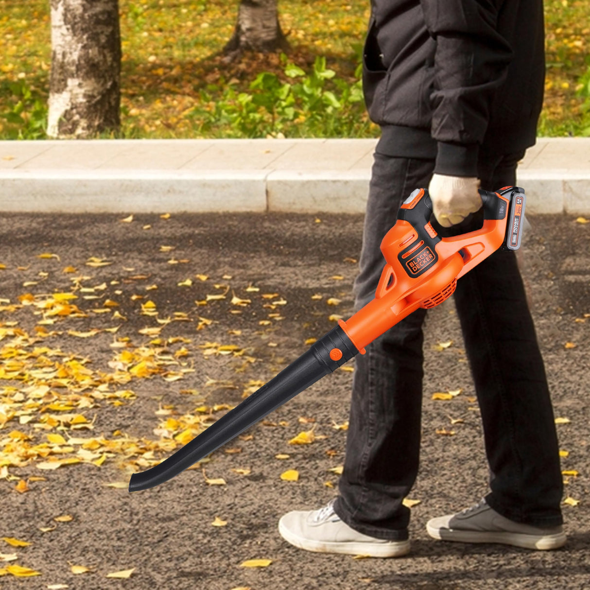 BLACK+DECKER GWC1820PCF-B1 18V Power Boost Cordless Leaf Blower With 1pc Battery & 1pc Charger+ 1 year manufacturer warranty