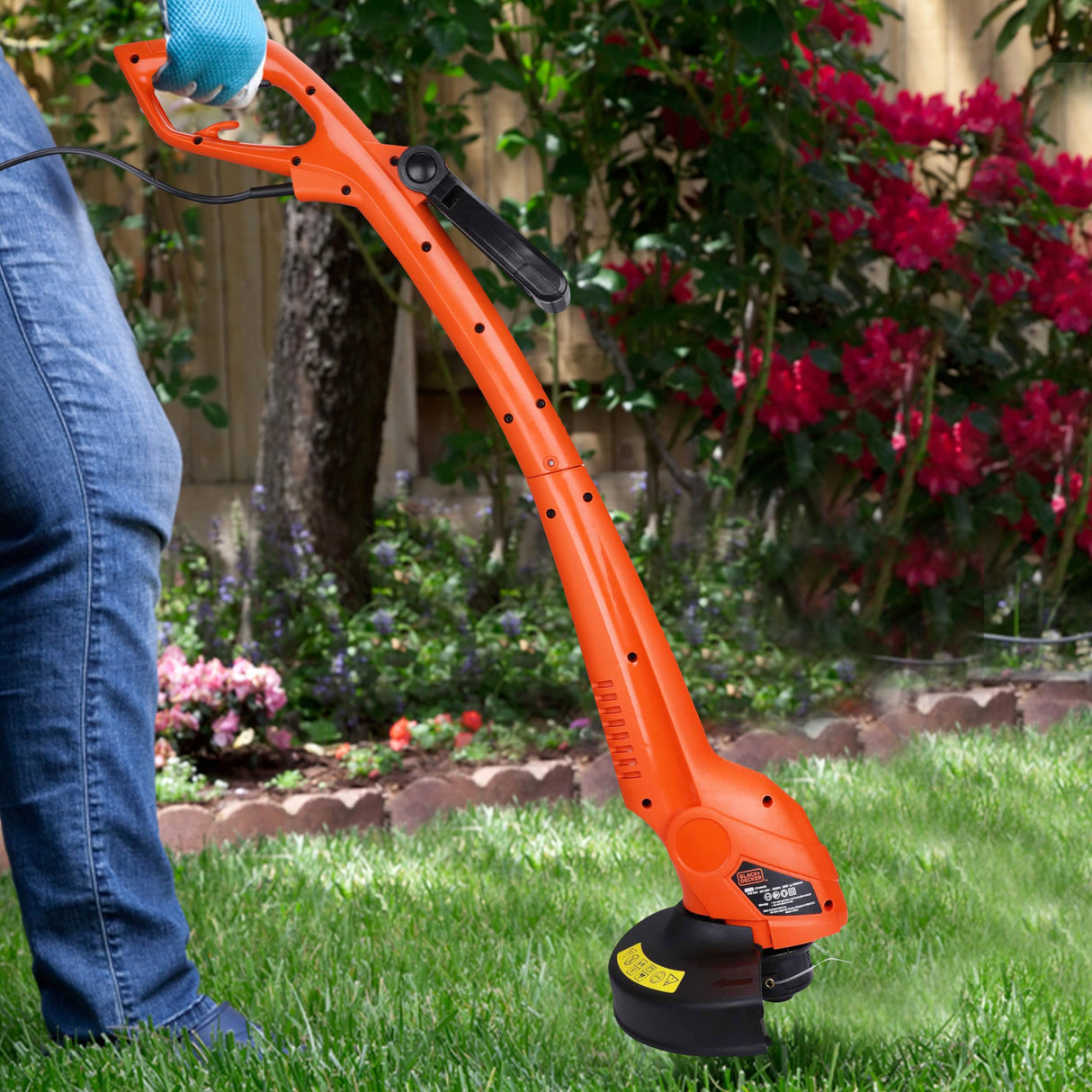 BLACK+DECKER GL350L String Trimmer 13000 RPM, Dual Handed String Trimmer+ 1 Year Manufacturer Warranty