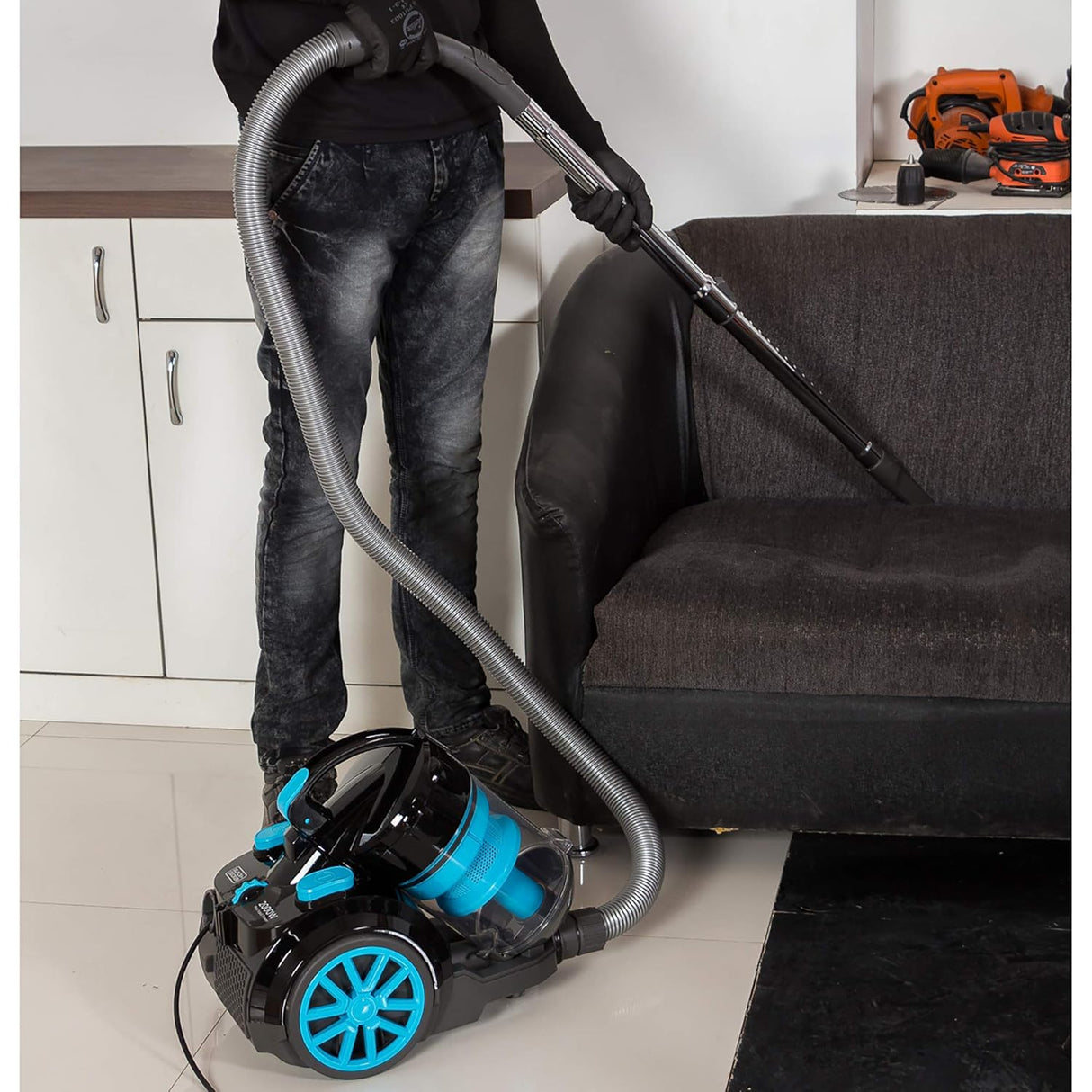 Black+Decker VM2080-B5 2000W Bagless Vacuum Cleaner