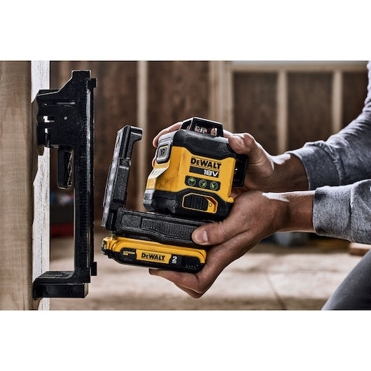 Dewalt 18v XR Compact 3x360 Green Laser Kit