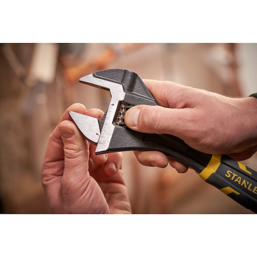 Professional Adjustable Wrenches at Multiple Sizes