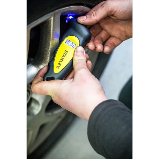 Stanley Digital Tyre Pressure Gauge With Integrated LED For Cars and Bikes