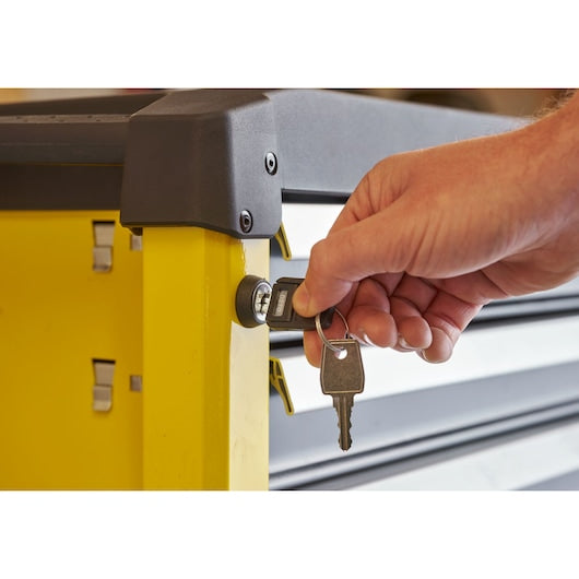 Stanley 27" 7 Drawer Metal Roller Cabinet